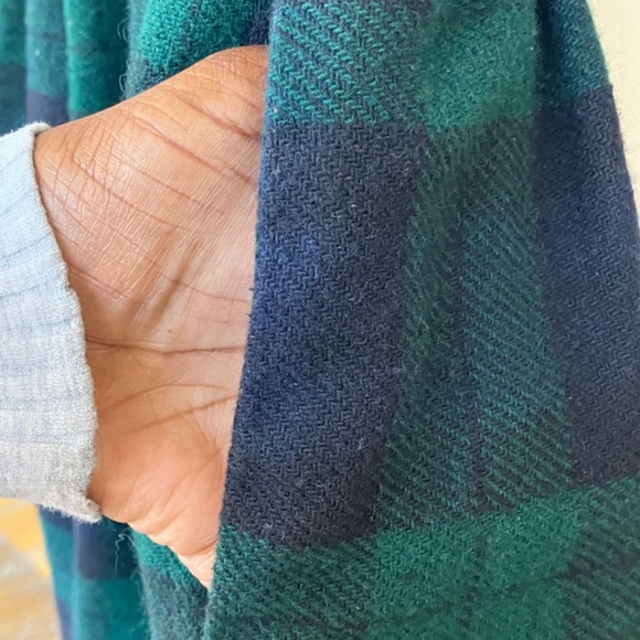 Green and blue Plaid wool blend Bermudas/ wide long shorts - Picture 3 of 6